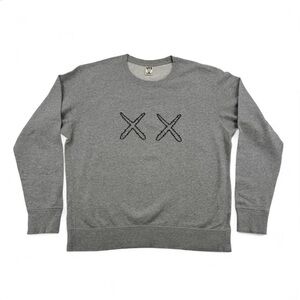 Men’s KAWS x Sesame Street x Uniqlo “XX” Embroidered Gray Crewneck Size L